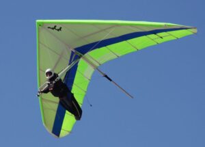 dangerous sports hang gliding